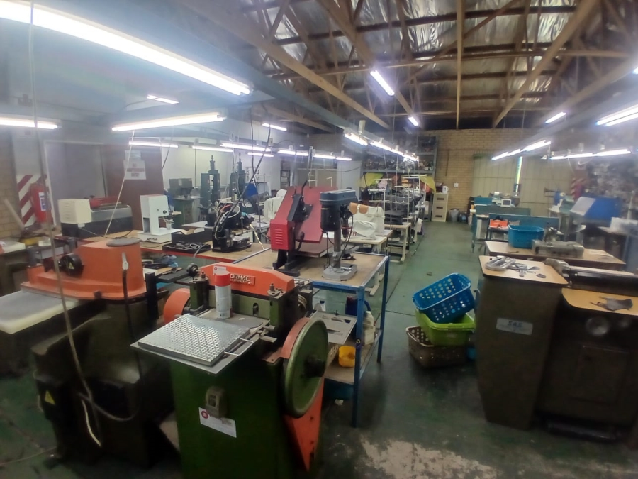 To Let Commercial Property for Rent in Tlhabane North West